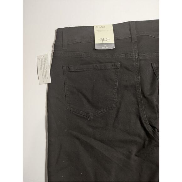 Style & Co Denim Shorts Deep Black 10 Cuffed Hem Mid Rise Button Fly Regular Fit - Picture 8 of 8